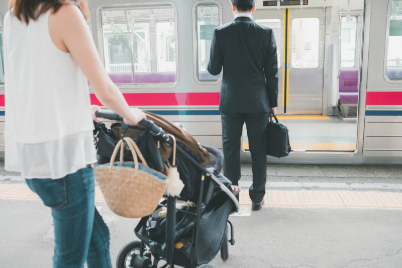 ベビーカーで電車に乗る際の注意点