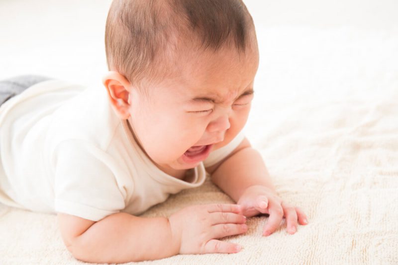 0歳児の癇癪の原因と対応について