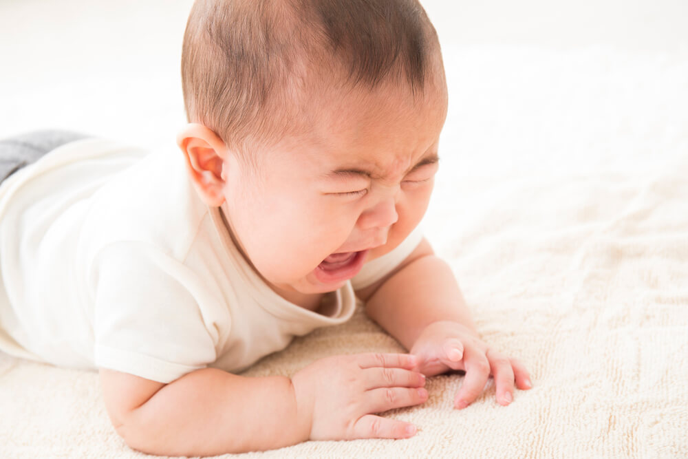 0歳児の癇癪の原因と対応について | 赤ちゃん成長ナビ(小児科専門医師 監修)