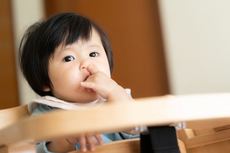 赤ちゃんの鼻血の原因と対処法