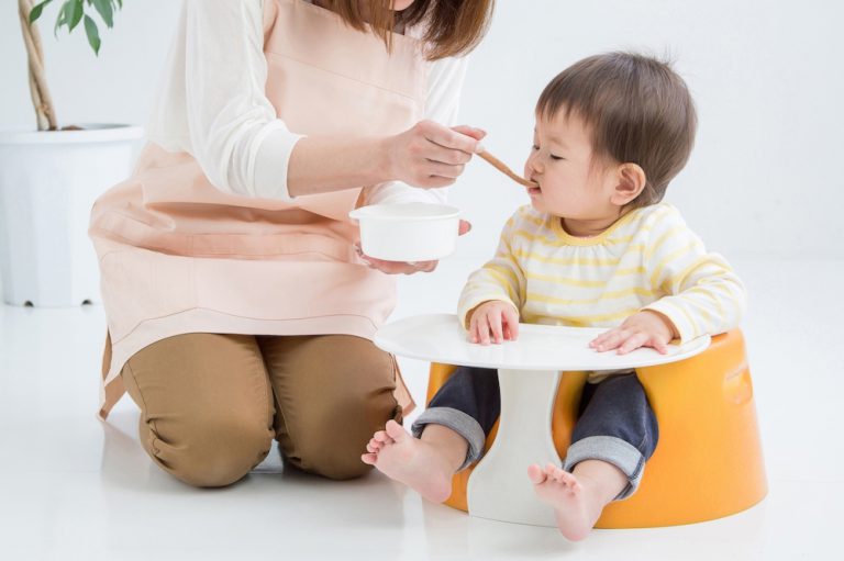 離乳食用ベビースプーンの選び方