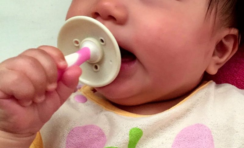 赤ちゃんの歯ぐずりに対する向き合い方