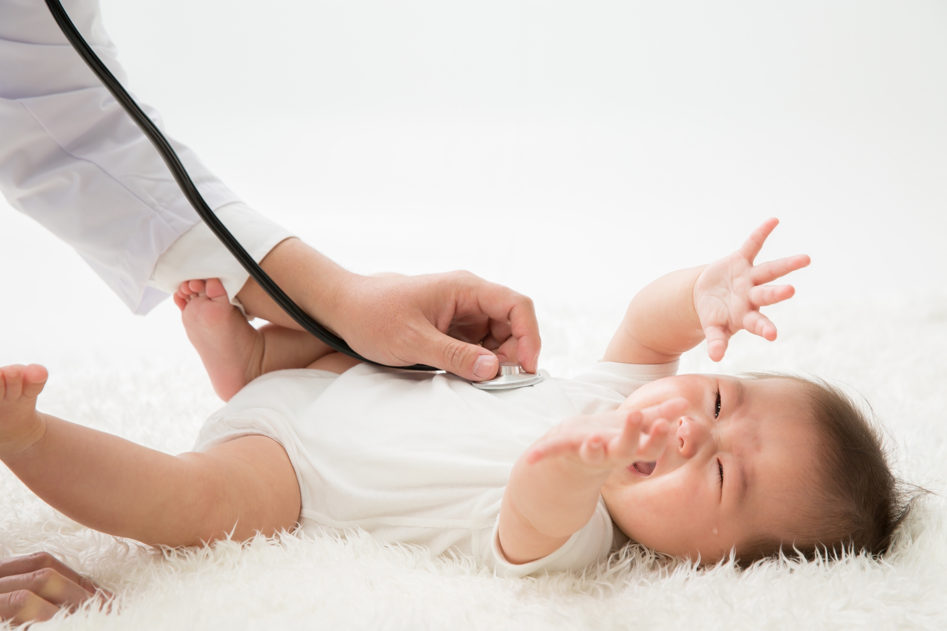赤ちゃんの「熱なし」けいれんの原因 | 赤ちゃん成長ナビ（小児科専門医師 監修）