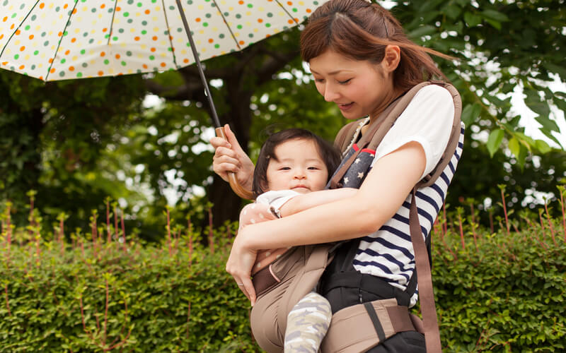 抱っこ 紐 雨 の 日